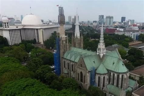 Gereja Katedral Persilakan Jamaah Shalat Ied Di Masjid Istiqlal Gunakan