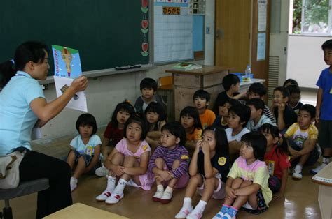 低学年パンチラjs女子小学生低学年ワレメ A7c