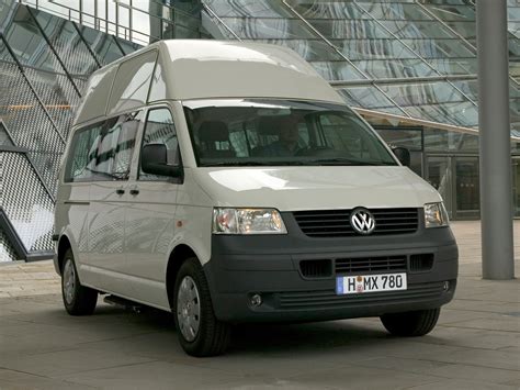 Volkswagen Transporter T5 микроавтобус