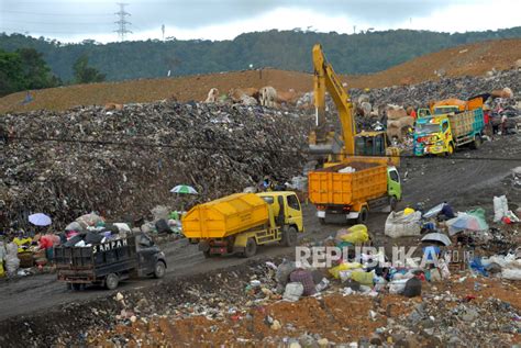 Pembuangan Sampah Di TPST Piyungan Republika Online