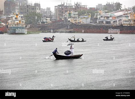 Cyclone Midhili Hits Costal Area In Bangladesh Bangladeshi Passengers