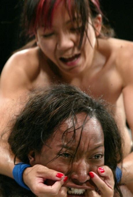 Asian Wrestler Keeani Lei Fucks Ebony Sparing Partner Stacey Cash With