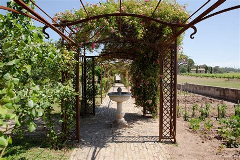 Arches de Jardin Fer Forgé SavoirFer ferronnier à Fréjus depuis 20 ans