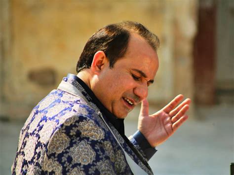 WATCH Video Of Rahat Fateh Ali Khan BEATING His Employee Goes Viral