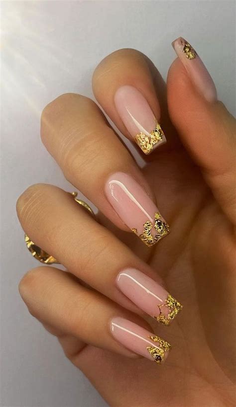 10 Must Try Nail Designs With Gold Foil Make Your Nails Glamorous Now