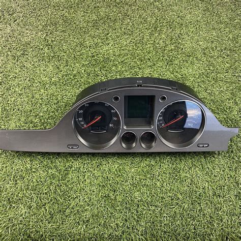 06 10 Volkswagen Passat Speedometer Instrument Cluster Gauge 3c0 920 971 F Oem Ebay