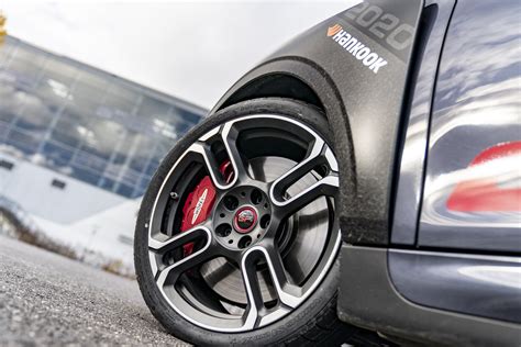 Hankook Tire Unveiled as Exclusive Tyre Supplier