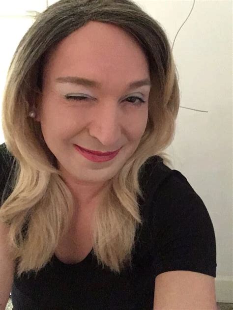 Cora Heart Presentation Shemale Smoking Solo Porn Xhamster