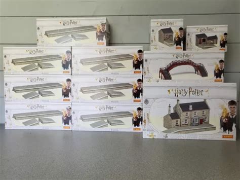 Hornby Harry Potter Hogsmeade Station R R R R