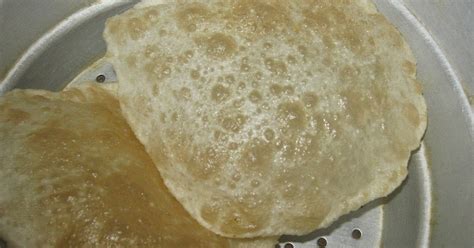 Chola Poori / Maida Poori - Soft fluffy Pooris in Hotel Style. ~ Mangala's Kitchen