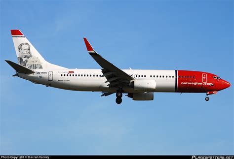 LN NOG Norwegian Air Shuttle Boeing 737 86N WL Photo By Darren Varney