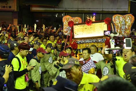 彰化縣政府全球資訊網 訊息中心 新聞訊息 宗教盛事大甲媽遶境進香 駐駕永樂街天后宮 王惠美縣長送駕 過程平和圓滿