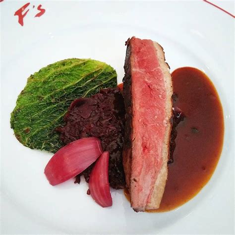 Magret De Canard Sauce Bigarade Confiture De Chou Rouge Au Cassis Et