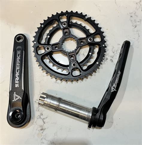 Race Face Turbine Cinch Crankset BSA 175mm For Sale