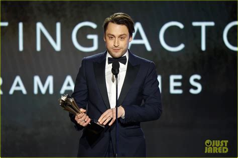 Kieran Culkin Wins at Critics' Choice Awards 2022, Drops Truth Bombs About His 'Succession' Co ...