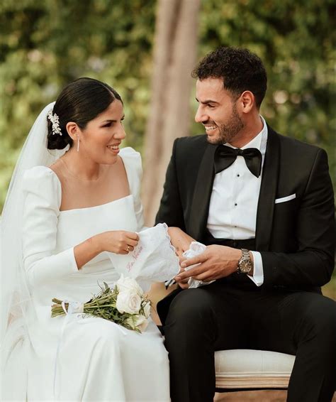 Isa Pantoja comparte las fotos más íntimas de su boda con Asraf Beno