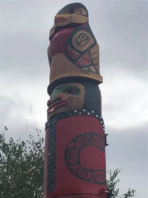 Artist Mike Dangeli Talks About Carving The Mmiwg Lgtbq2 Totem Pole Recently Raised On