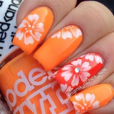 60 Summer Nail Art Ideas To Shine Like The Glowing Sun Beach Themed