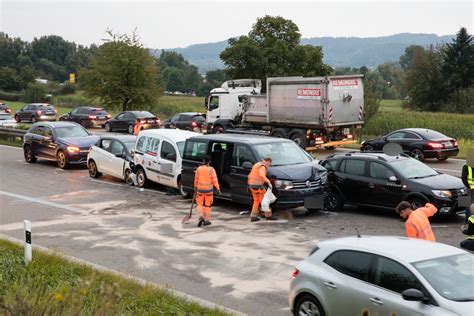 Stau Und Verkehrschaos Rund Um Schorndorf Unfall Mit Sieben Fahrzeugen