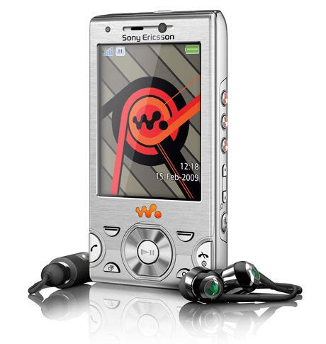 Sony Ericsson W995 (Images) | Gadgets 360