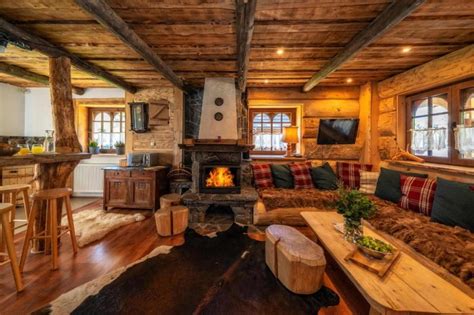 Rustic Log Cabin with Fantastic Interior