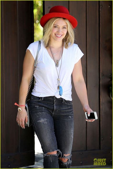 Hilary Duff Knows How To Attract Attention To Her Hair Cut Using Red