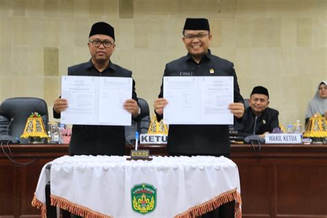 Bupati Dan Ketua Dprd Tandatangani Persetujuan Bersama Ranperda