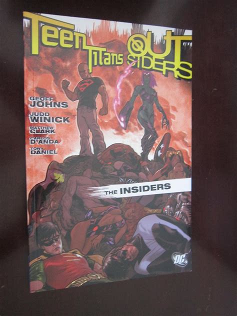 Teen Titans Outsiders The Insiders Amazon Co Uk Johns Geoff Winick