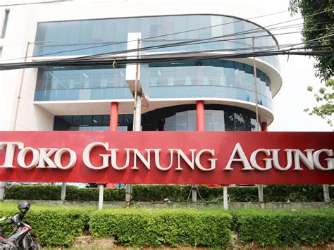 Toko Buku Gunung Agung Tutup