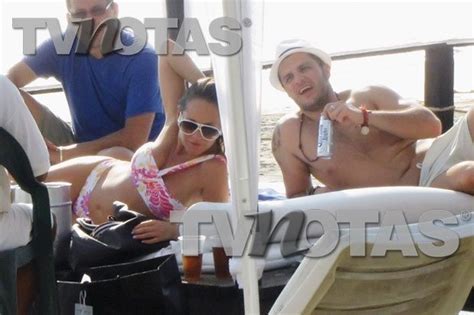 Naked Roxana Castellanos Added 07 19 2016 By Pepelepu