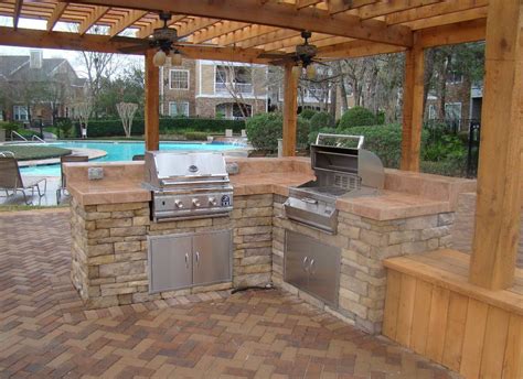 Outdoor Kitchen Ideas With Pool