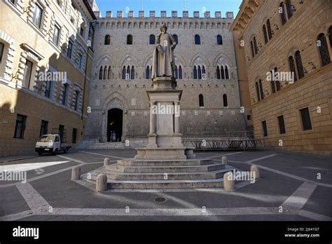 Siena Italy Monte Dei Paschi Di Siena Bank Headquarters In