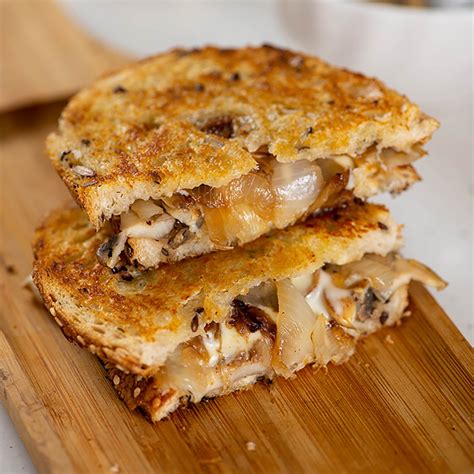 The Ultimate French Onion Grilled Cheese Sandwich Recipe My Tasty Curry