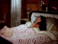 Naked Amparo Muñoz in El tahur