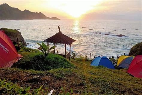 Camping Di Pantai Menganti Kebumen Keindahan Yang Luar Biasa