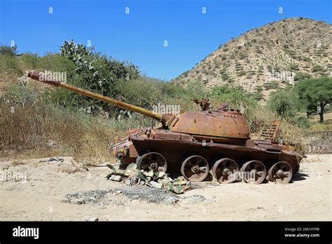 Old tank abandoned in the Eritrean countryside Stock Photo - Alamy