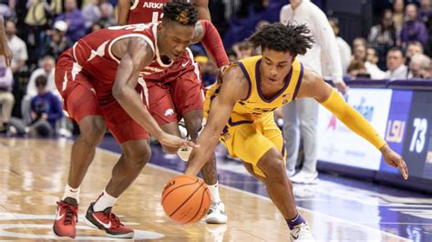 LSU Men’s Basketball: Photos from big home win over Arkansas