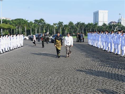 FOTO Presiden Pancasila Fondasi Indonesia Berhasil Hadapi Krisis Global