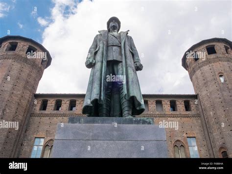 Kriegerdenkmal Emanuele Filiberto Duca D Aosta Turin Piemont