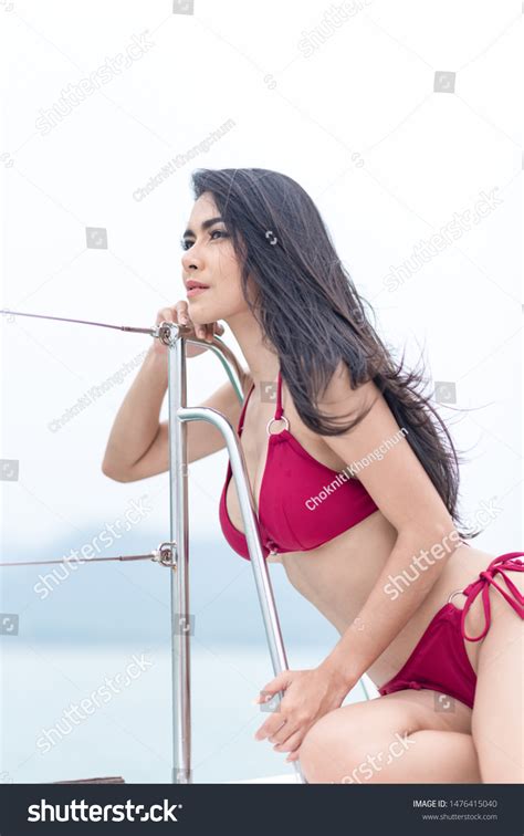 Sexy Beautiful Girls Red Bikini On Stock Photo 1476415040 Shutterstock