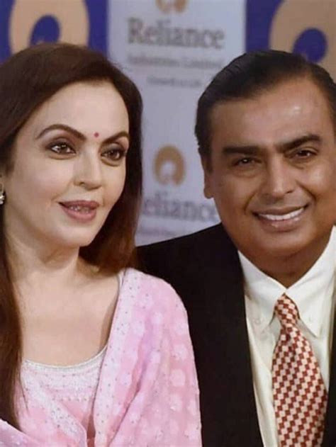 Did Mukesh Ambani Spend Rs 220 Crore On Nita S 50th Birthday