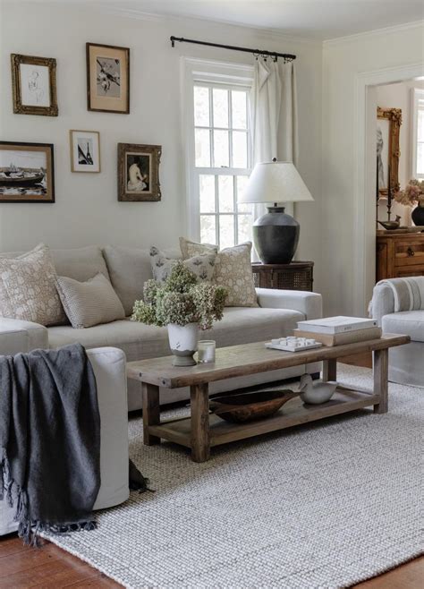 Living Rooms That Look Straight Out Of A Nancy Meyers Movie