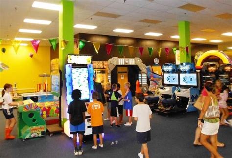 Chicago Arcades & Family Fun Centers That Score Big | Family fun ...