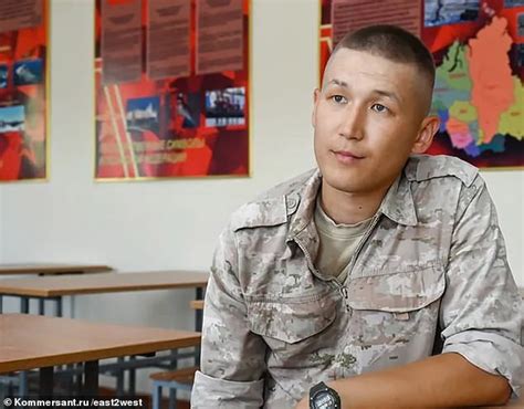 Soldier whose sailor father died in notorious Kursk submarine tragedy ...