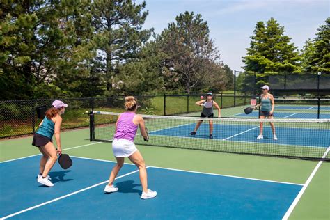 10 Top Female Pickleball Players