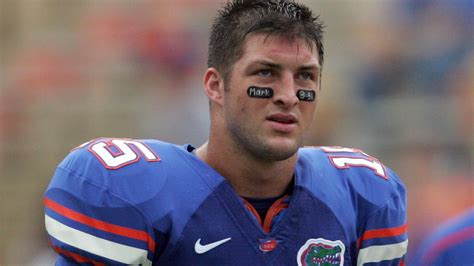 Tim Tebow S Teammate Used Naked Pic To Test Qb S Virginity