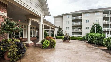 LeConte Hotel & Convention Center- Tourist Class Pigeon Forge, TN ...