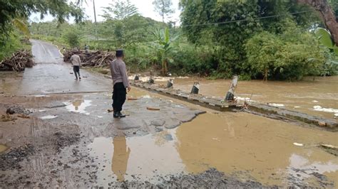 Warga Di Bantaran Sungai Diminta Waspada Banjir