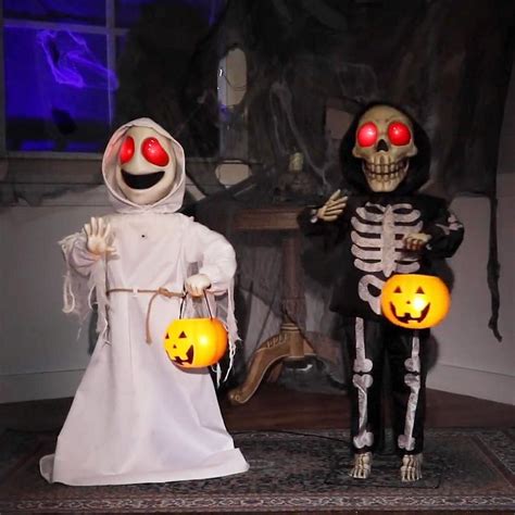 Animatronic Light Up Talking Ghost And Skeleton Trick Or Treaters