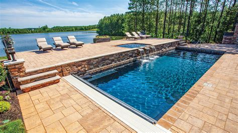 Benefits Of Fiberglass Pools Vs Vinyl Liner Pools Leisure Pools Usa